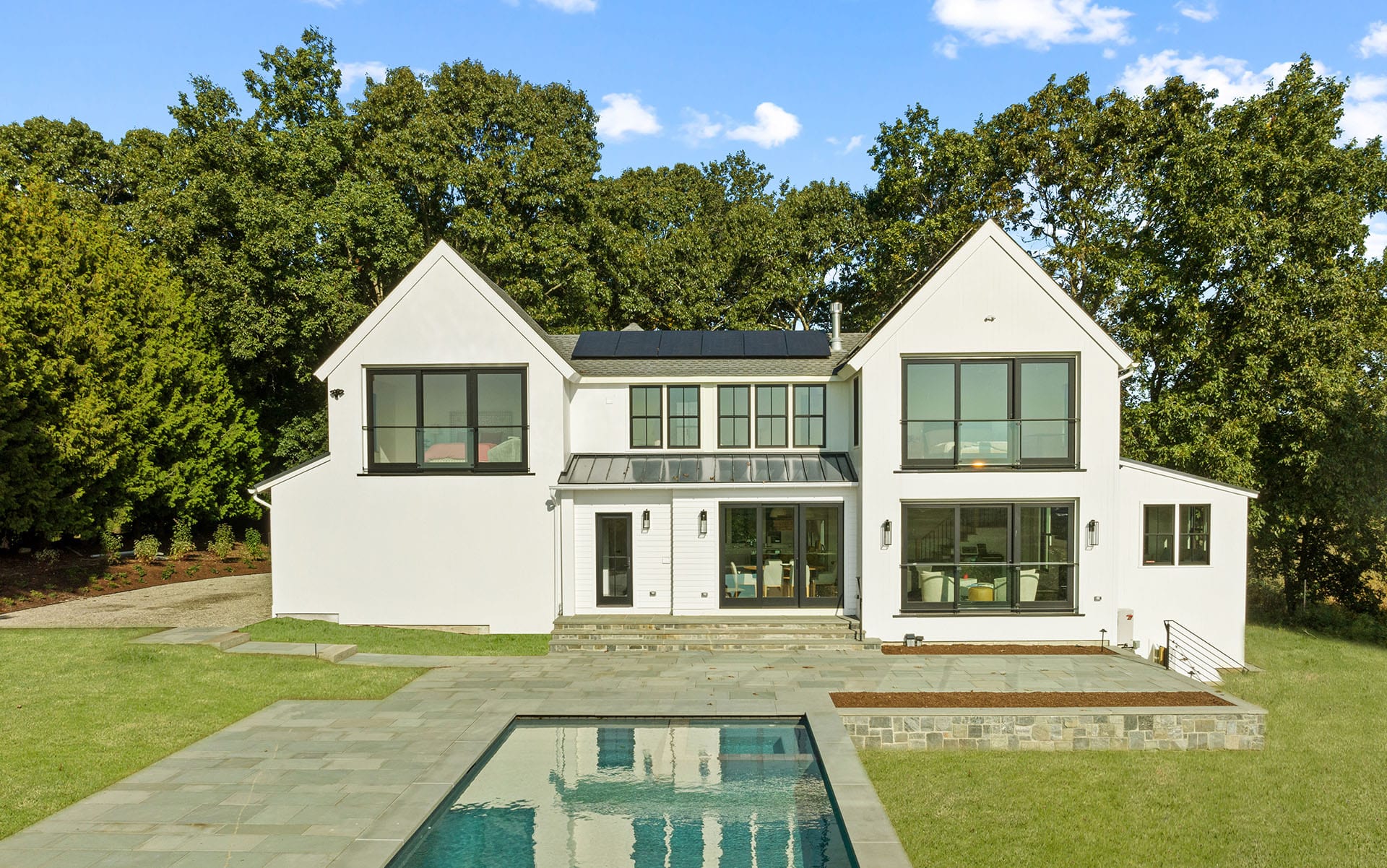Advantage Contracting Key Photo