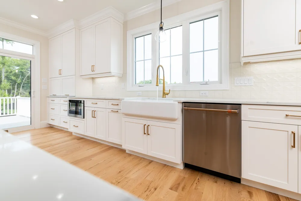 5 Steven Circle, Farmington. Kitchen