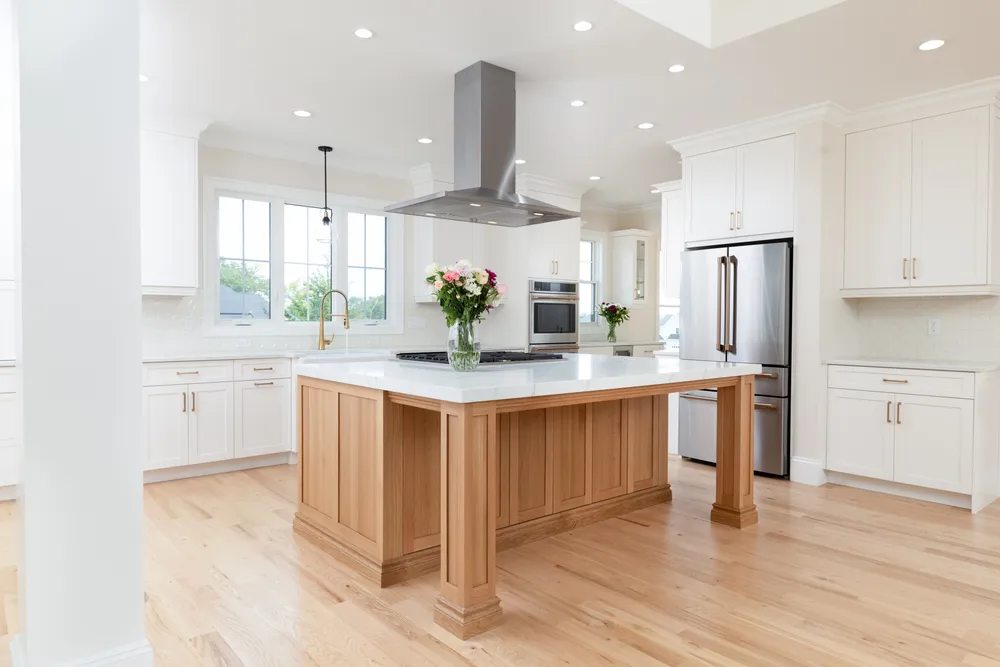 5 Steven Circle, Farmington. Oversized Kitchen Island w. custom quartz counter & cabinet storage under overhang